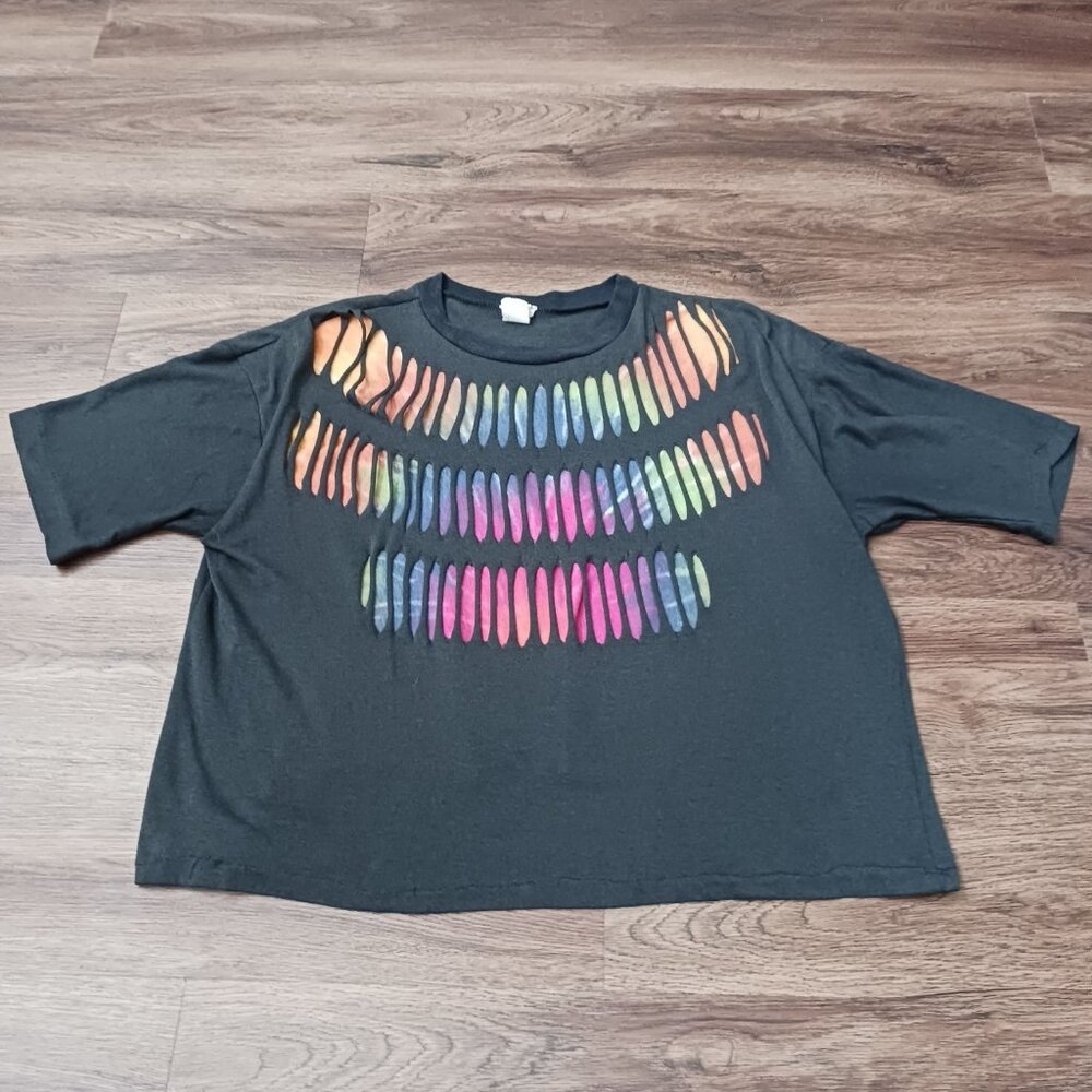 Vintage‎ Suzy Phillips Hand Cut Black Tee Crop Shirt Colorful Tie dye Under L